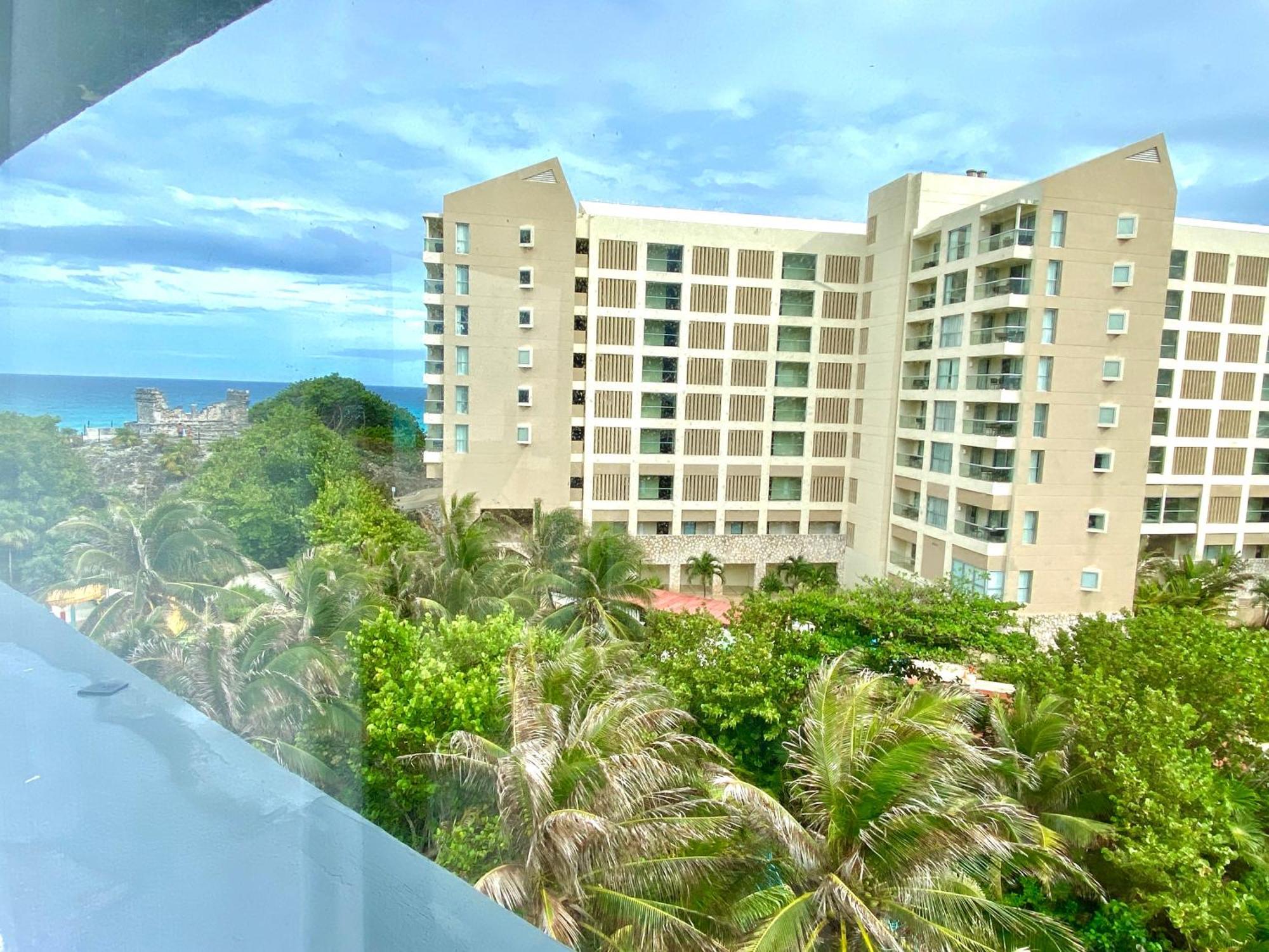 Condo In Ocean Front Resort Cancun Room photo